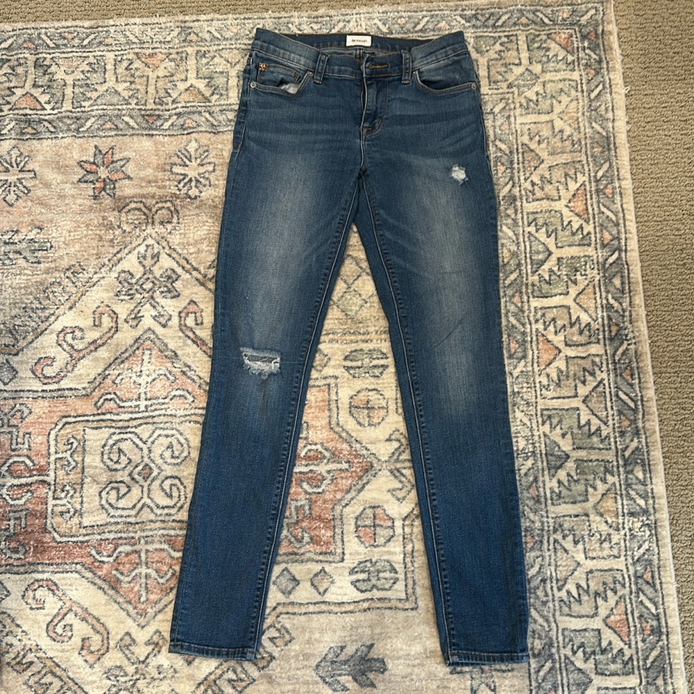 HUDSON jeans size 27. Light wash with holes. Stretch denim